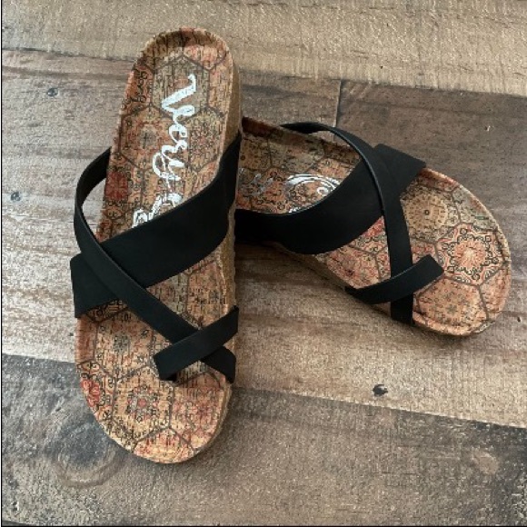 Very G Shoes - Very G Better Be Me Sandals | NWT | Cork Bottom | Sizes 6 & 6.5